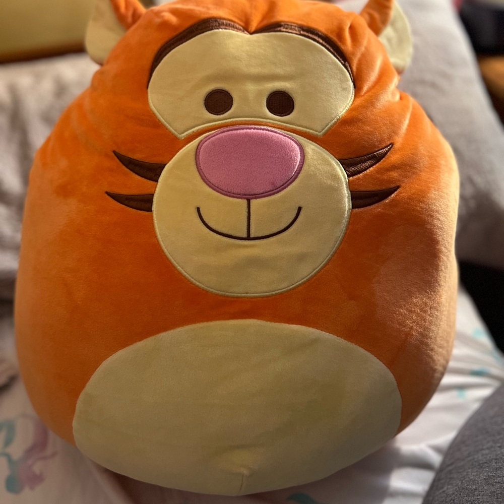 Tigger squishmallow